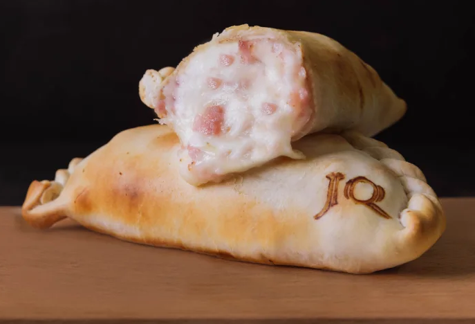 Empanada de Jamon y Queso